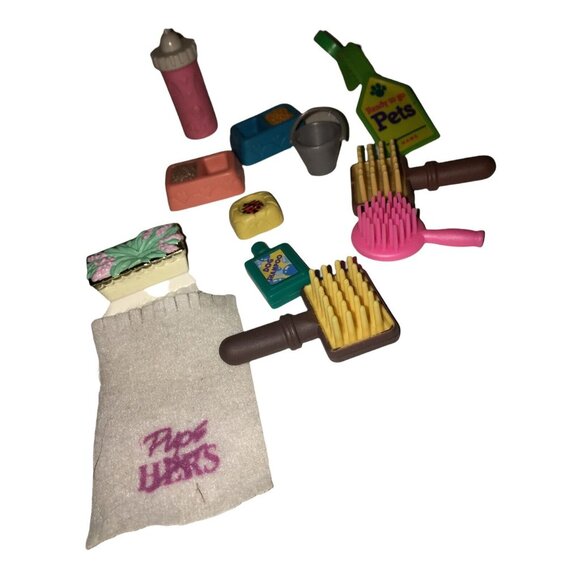 Vtg 1990s Littlest Pet Shop Accessory Lot 12 Dog Bowls Brushes Bucket & More - Picture 2 of 7